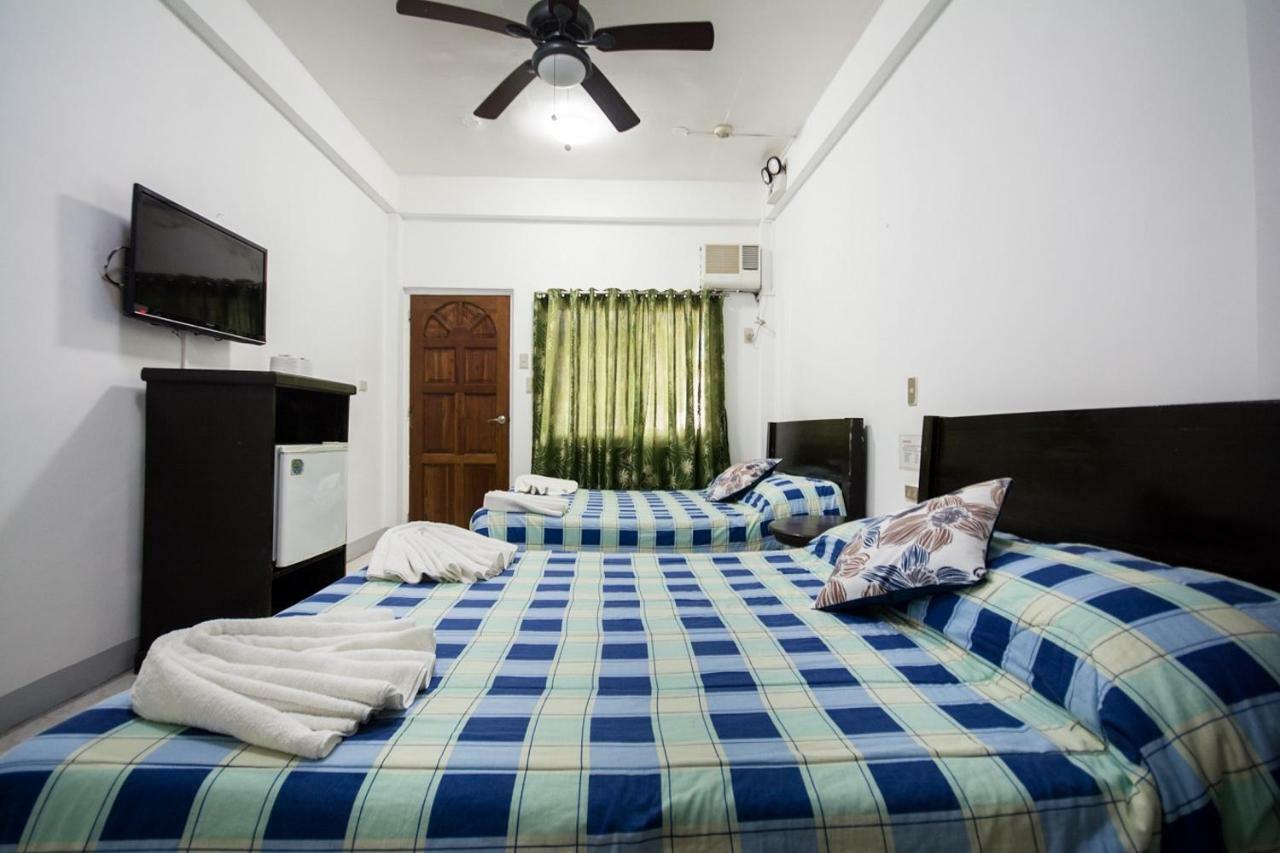 Deparis Beach Resort Balabag  Екстер'єр фото