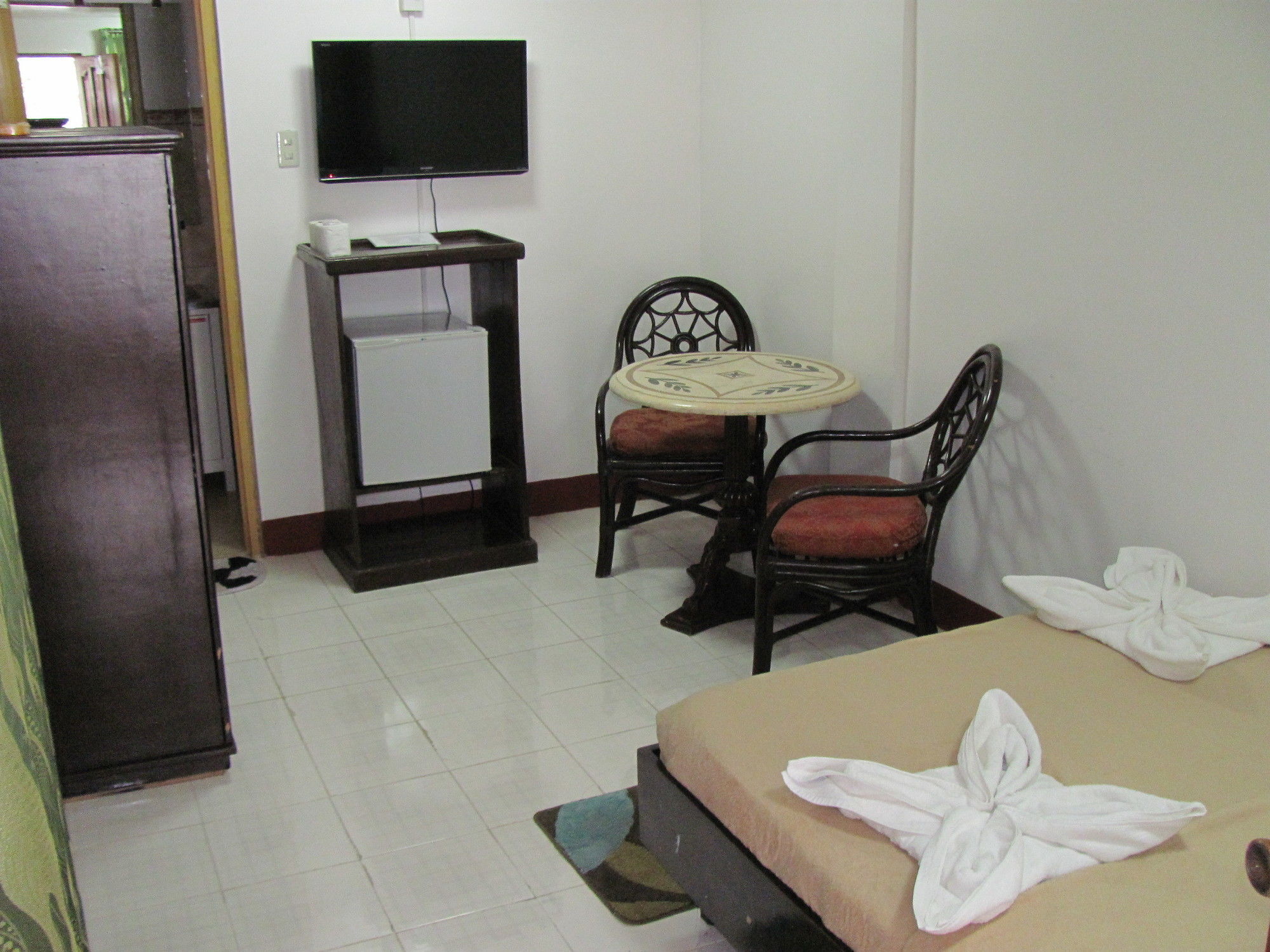 Deparis Beach Resort Balabag  Екстер'єр фото