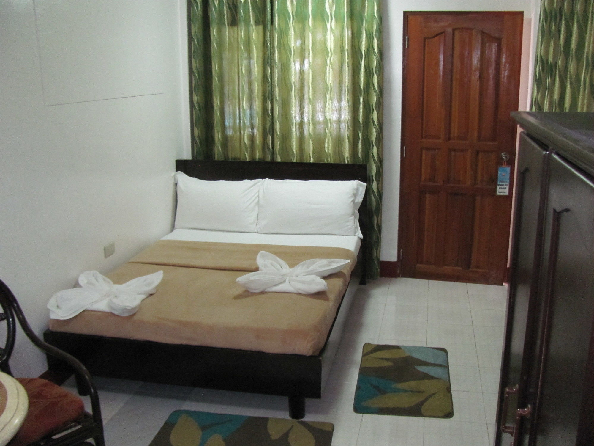 Deparis Beach Resort Balabag  Екстер'єр фото